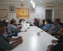 Jelang ke KPU, Wanita Emas Kumpulkan Ketua DPD Partai Emas Seluruh Indonesia - JPNN.com