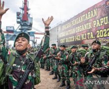 400 Pasukan TNI Yonif Raider Ksatria Menuju Papua, Kemampuan Bertempur Tak Diragukan - JPNN.com