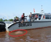 Tim SAR TNI AL Temukan Korban Insiden Kecelakaan Air di Sumsel - JPNN.com