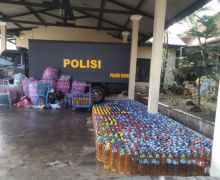 Ribuan Liter Minyak Goreng Ini Dijual Murah oleh Polisi, tetapi Ada Syaratnya - JPNN.com