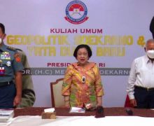 Beri Kuliah Umum di Unhan, Megawati Minta Mahasiswa Jangan Lembek - JPNN.com