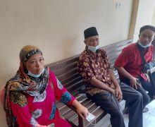Kejadian di Lahat, Suami Bunuh Istri, Keluarga Korban Minta Pelaku Dihukum Mati - JPNN.com