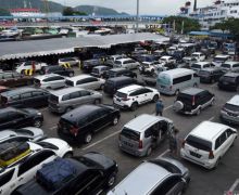 Volume Kendaraan Arus Balik Makin Padat, One Way Kemungkinan Diperpanjang - JPNN.com