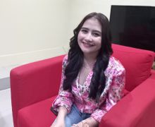 Seusai Bocorkan Adegan Ranjang, Prilly Latuconsina Kembali Bikin Geger karena Ini - JPNN.com