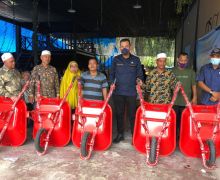 Begini Cara Martin Manurung Membantu Petani Sawit di Labuhanbatu Raya - JPNN.com