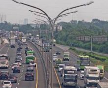One Way dan Contraflow Disetop, Lihat Penampakan Tol Jakarta-Cikampek Pagi Ini - JPNN.com