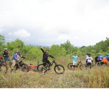 Lihat, Ibas Menjajal Sepeda Gunung di Benteng Bukit Lodenok - JPNN.com
