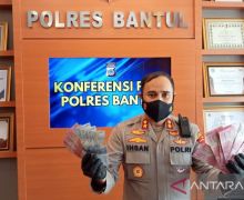 AKBP Ihsan Menunjukkan Segepok Uang Milik TN, Dia Adalah - JPNN.com