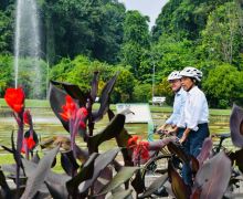 Pagi-pagi, Jokowi Sambut Kedatangan Orang Penting, Sepeda Khusus pun Dikeluarkan - JPNN.com