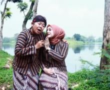 3 Berita Artis Terheboh: Sosok Istri Adul Dibongkar, Hotman Sindir Razman - JPNN.com