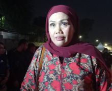 Elly Sugigi Ungkap Kebaikan Hati Stevi Agnecya Semasa Hidup - JPNN.com