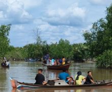 Mencuci Perahu, Nelayan di Indragiri Hilir Tewas Diserang Buaya - JPNN.com