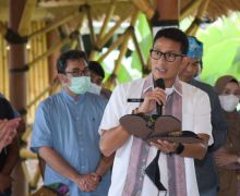 Sandiaga Uno Beri Bantuan Modal Usaha Kepada Puluhan Angkringan di Tegal & Yogyakarta - JPNN.com