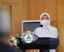 Menaker Ida Lepas Ratusan Perawat Profesional ke Arab Saudi - JPNN.com