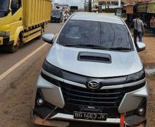 Kaca Mobil Xenia Pecah, Uang Rp 130 Juta Hasil Jual Kebun Karet Raib - JPNN.com