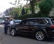 Ini Harga Mobil Mewah Komjen Agus yang Mendatangi Rumah Ferdy Sambo, Ya Ampun! - JPNN.com