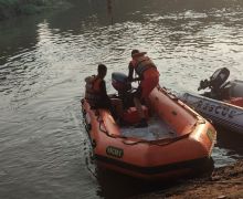 Pencarian 2 Bocah Hilang di Kali Bekasi Dilanjutkan, Tim SAR Pakai 3 Cara - JPNN.com