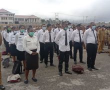 44 Guru PPPK di Kabupaten Maybrat Resmi Bertugas, Pak Bupati Berpesan Begini - JPNN.com