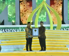 Gelar MTQ Berkonsep Digital Pertama di Indonesia, Gubernur Kalsel Terima Penghargaan - JPNN.com