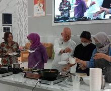 Chef William Wongso Berbagi Resep Masakan Sehat Bagi Ibu-Ibu PKK - JPNN.com