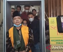 Mantan Rektor UIN Suska Riau Sempat Kabur ke Lampung, Kini Dijebloskan ke Tahanan - JPNN.com