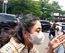 Soal Laporan di Polres Metro Jakarta Selatan, Dewi Perssik: Belum Dicabut, ya - JPNN.com