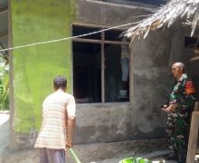 TMMD di Maluku Barat Daya, TNI Memperbaiki 21 Rumah Tidak Layak Huni - JPNN.com