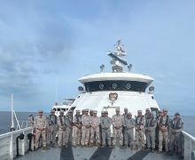Bakamla RI dan Malaysia Gelar Patroli Bersama di Perairan Perbatasan Indonesia - JPNN.com