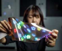Pertama di Dunia, LG Kembangkan Layar Bersifat Bisa Diregangkan - JPNN.com