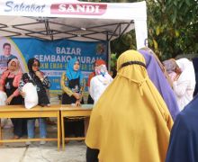Sandi Preneur Garut Salurkan Ratusan Sembako Murah - JPNN.com