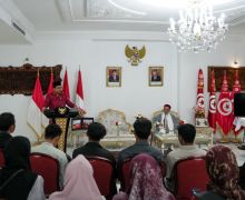Dubes Zuhairi: Muslim Harus Jadikan Demokrasi Jalan kebajikan, Bukan Memecah Belah - JPNN.com