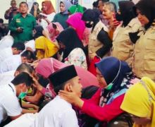 Anak Buah Irjen M Iqbal Datangi RSJ Tampan, Pasien Rehab Narkoba Berurai Air Mata - JPNN.com