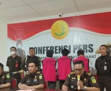 3 Tersangka Korupsi Perumnas di Sungai Ambawang Dijebloskan ke Tahanan - JPNN.com