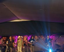 Dewa Budjana Hingga Kaka Slank Gelar Konser Amal untuk Cianjur, Terkumpul Miliaran Rupiah - JPNN.com