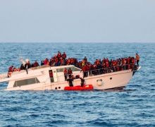 Personel Satgas MTF TNI Evakuasi Korban Kapal Tenggelam di Laut Mediterania - JPNN.com