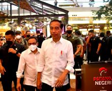 Mendadak, Jokowi Datangi Mal Jakarta Ini Malam-malam, Ada Apa? - JPNN.com