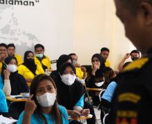 Edukasi Calon Pekerja Migran, Bea Cukai Juanda Jelaskan Aturan Barang dan IMEI - JPNN.com