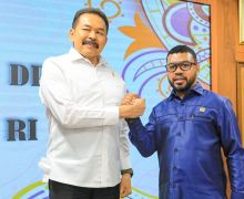 Senator Filep Apresiasi Sikap Jaksa Agung Soal Penegakan Hukum di Desa - JPNN.com