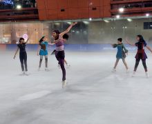 Atlet Muda Tampil Memukau di Indonesia Ice Skating Open 2023 - JPNN.com