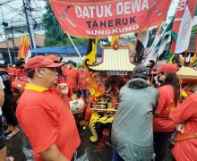 Kemeriahan Capgome Krendang Layaknya di Singkawang, Ada Atraksi Tatung - JPNN.com