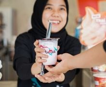 Minuman Kelapa Teguk Bikin Ketagihan, Kini Jadi Incaran - JPNN.com