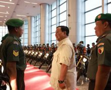 Menhan Prabowo: Babinsa Akan Dibekali Alat Komunikasi Canggih - JPNN.com