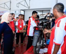 Kunjungi Workshop Alat Berat di BPVP Kendari, Menaker Ida Fauziyah Sampaikan Hal Ini - JPNN.com