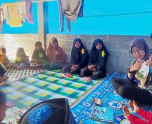 Kisah Tyas, Perempuan 25 Tahun yang Mengabdi di Pelosok Lombok - JPNN.com