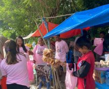 Srikandi Ganjar Bawa Bantuan untuk Korban Bencana Longsor di Kupang - JPNN.com