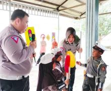 Edukasi Anak Usia Dini, Polsanak Sosialisasikan Keselamatan Lalu Lintas - JPNN.com