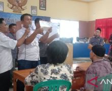 Kalah Suara, Calon Kades Serang Anggota DPRD Sukabumi Pakai Senapan - JPNN.com