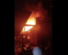 Sedih, Empat Rumah Warga di Barito Utara Terbakar saat Malam Takbiran - JPNN.com