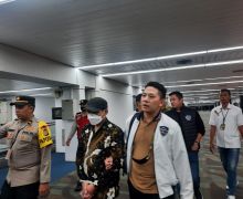 Peneliti BRIN Sudah Tiba di Jakarta, Dirangkul Penyidik dan Tangan Terikat - JPNN.com