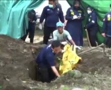Makam Pensiunan Polisi Ini Dibongkar Kembali, Keluarga Minta Jasad Diautopsi Ulang - JPNN.com